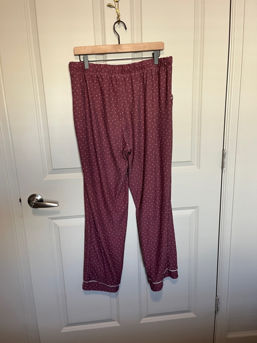 Lucky Brand Mauve Polka Dot Lounge Pants with White Dots - Picture 4 of 4